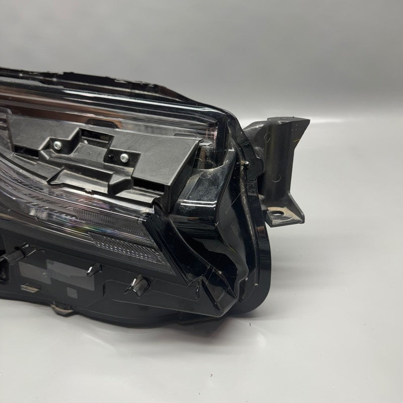 TOYOTA CAMRY HEADLIGHT RIGHT PASSENGER 2025 2026 LED OEM