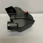 7643301 BMW 740 G11 G12 AIR INTAKE CLEANER BOX RIGHT 2016 2017 2018 2019 OEM