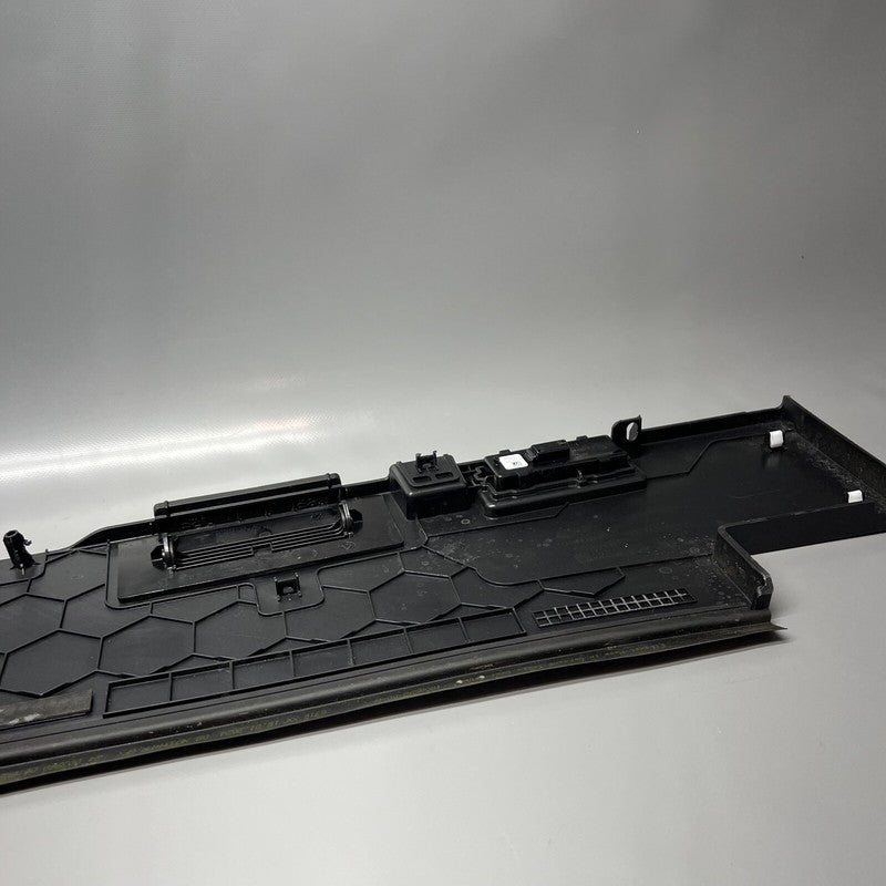 1741538-00-C TESLA CYBERTRUCK BEDSIDE SAIL APPLIQUE LEFT 2023 2024 OEM 1741538-00-C