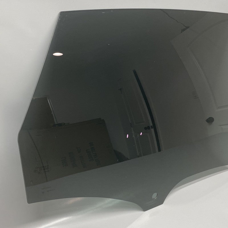 43R-002092 PORSCHE MACAN S DOOR WINDOW GLASS RIGHT REAR 2019 2020 2021 2022 43R-002092