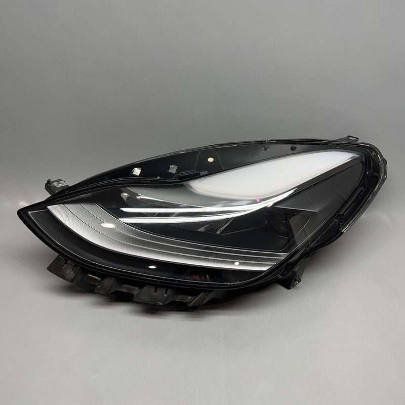 1514952-00-D TESLA MODEL 3 HEADLIGHT LEFT DRIVER LED 2021 2022 2023 OEM 1514952-00-D