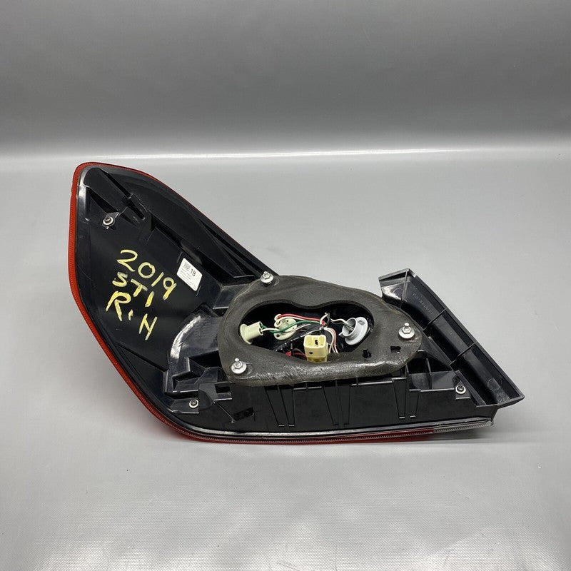 84201VA020 SUBARU WRX TAIL LIGHT RIGHT PASSENGER 84201VA020 2015 2016 17 18 19 20 2021 OEM