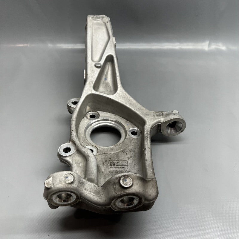 1044311-00-E TESLA MODEL 3 KNUCKLE LEFT FRONT 2017 2018 2019 2020 2021 2022 2023 OEM