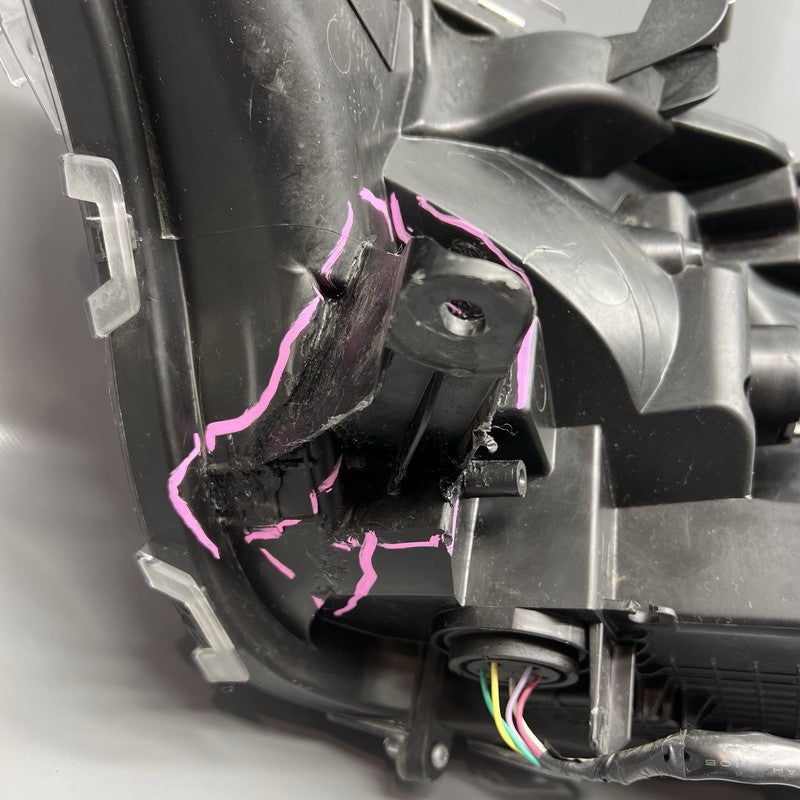 RAV 4 TOYOTA RAV 4 HEADLIGHT RIGHT PASSENGER 2022 2023 2024 OEM 