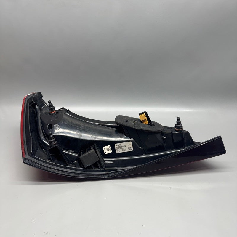 AUDI Q5 TAIL LIGHT RIGHT PASSENGER 2013 2014 2015 2016 2017 OEM 8R0945