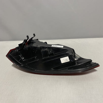 7P5945207R PORSCHE CAYENNE TAIL LIGHT LEFT DRIVER SIDE 7P5945207R LED OEM 2015 2016 2017 