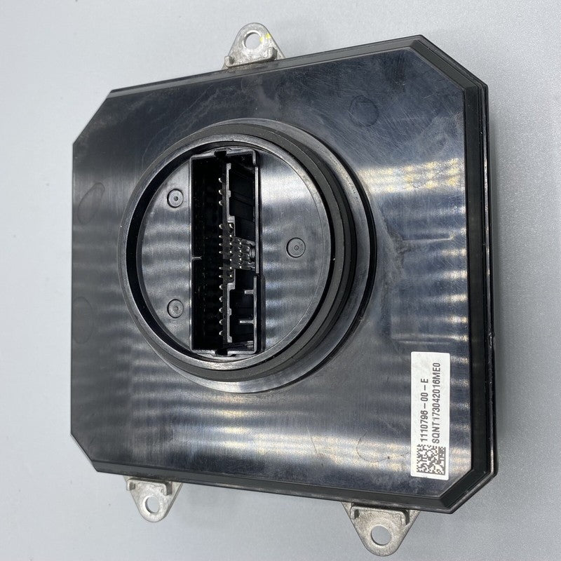 1110796-00-E TESLA MODEL 3 HEADLIGHT ECO CONTROL MODULE 1110796-00-E 2017 2018 2019 2020 OEM