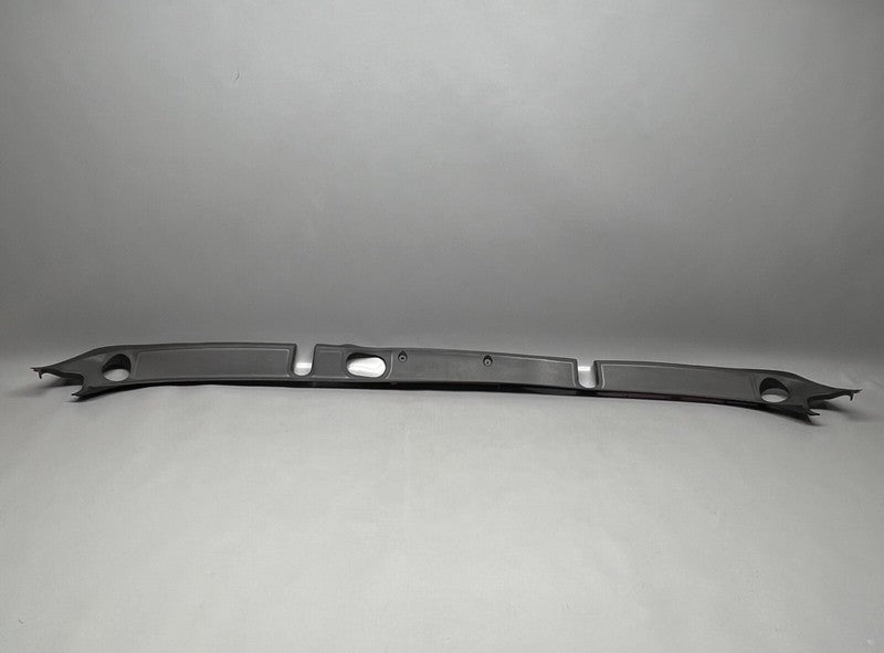 1062356-00-D TESLA MODEL X LIFTGATE UPPER TRIM 2016 2017 2018 2019 2020 OEM 1062356-00-D