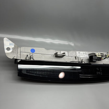 RANGE ROVER VOGUE TAIL LIGHT LEFT DRIVER 2023 2024 OEM