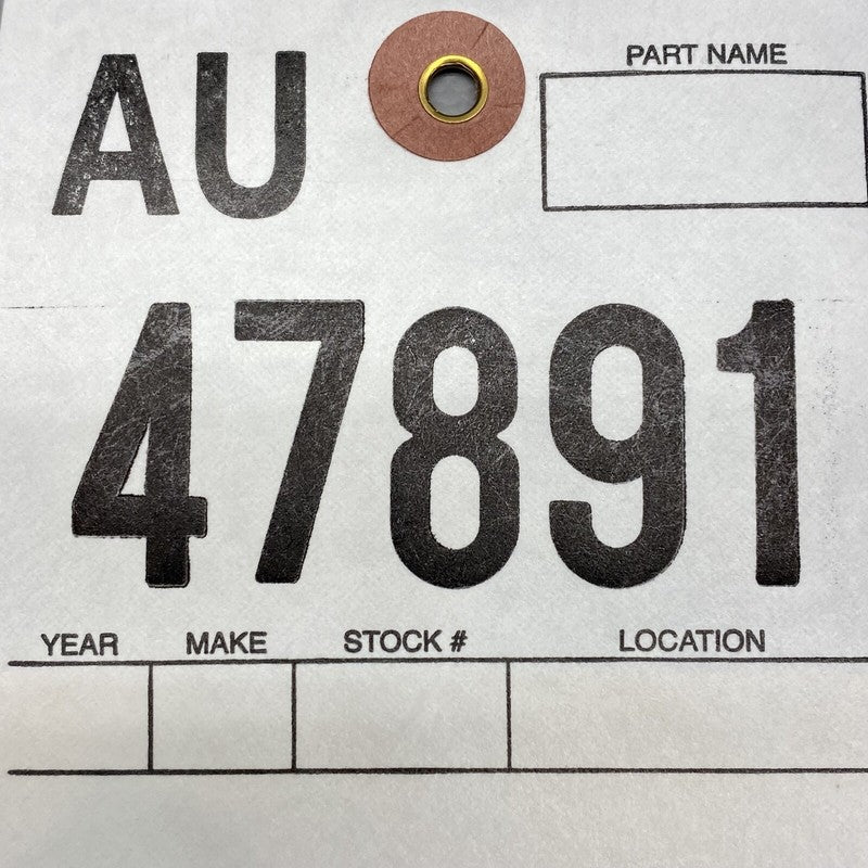 9Y0945081Q PORSCHE CAYENNE TRUNK CENTER TAIL LIGHT LED 2019 2020 2021 OEM 9Y0945081Q