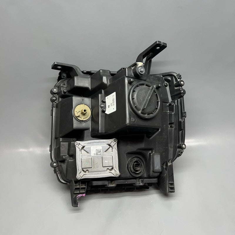 84016911 GMC SIERRA HEADLIGHT RIGHT PASSENGER 2016 2017 2018 2019 XENON OEM 84016911