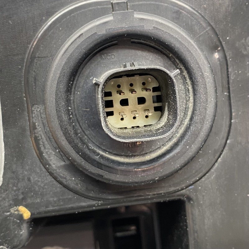 TESLA MODEL X FOG LIGHT RIGHT PASSENGER 2016 2017 2018 2019 2020 10343