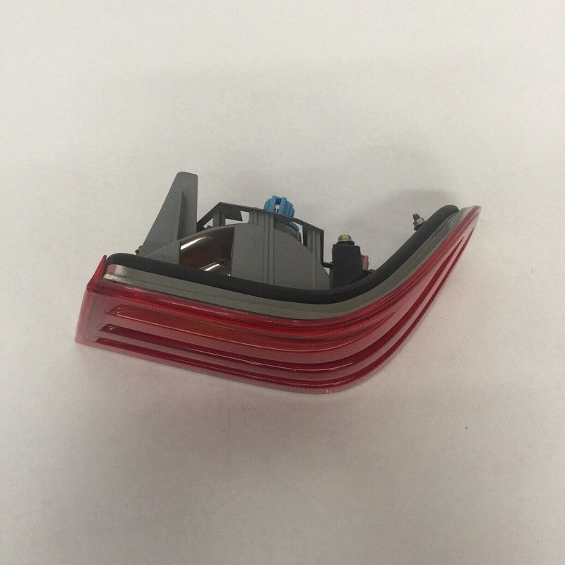 A2108204664 MERCEDES BENZ E320 E430 TAIL LIGHT RIGHT PASSENGER SIDE 1996 1997 1998 1999 OEM