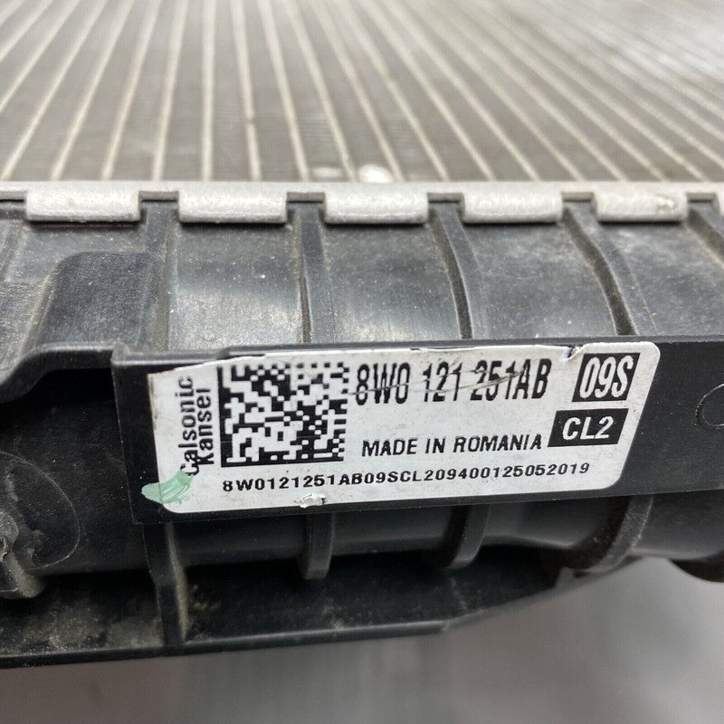 8W0121251AB AUDI Q7 RADIATOR 8W0121251AB 2017 2018 2019 2020 OEM