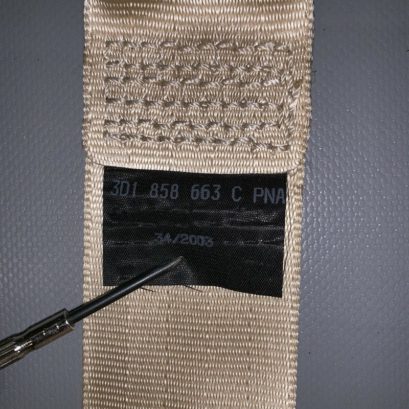 3D1858663C VOLKSWAGEN PHAETON 3D SEAT BELT LEFT FRONT 2004 2005 2006 BEIGE OEM