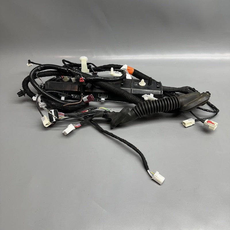 1489055-00-C TESLA MODEL Y TAIL GATE WIRE HARNESS 2020 2021 2022 2023 OEM 1489055-00-C