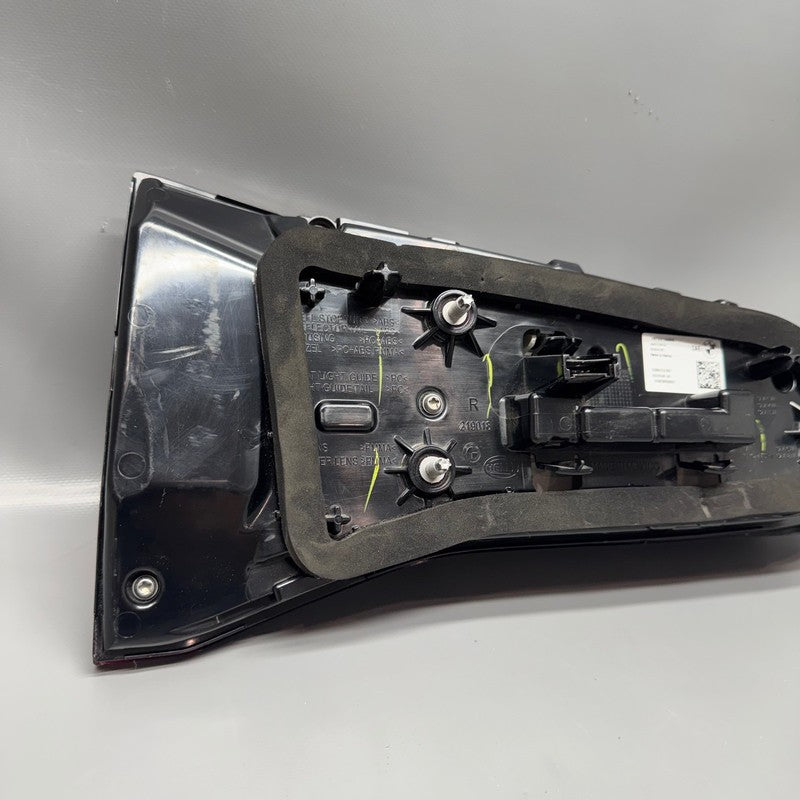 BMW X5 TAIL LIGHT INNER RIGHT PASSENGER LED 2019 2020 2021 2022 2023 O