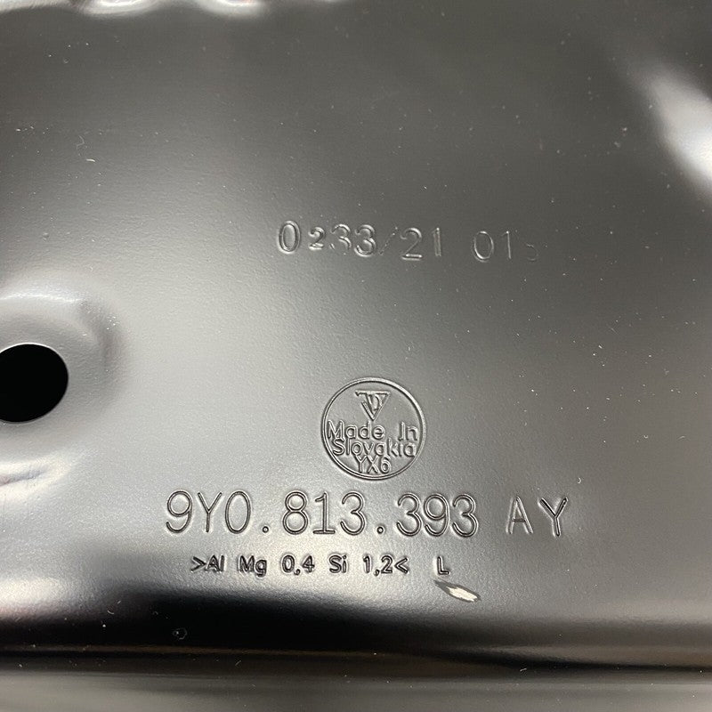 PORSCHE CAYENNE CLOSURE PANEL 9Y0813393AY 2019 2020 2021 2022 OEM