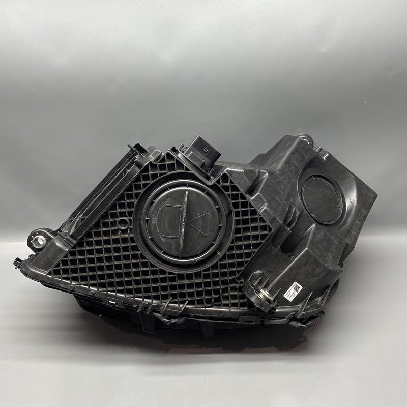 MERCEDES BENZ GLC300 HEADLIGHT RIGHT PASSENGER A2539067401 2020 2021 2