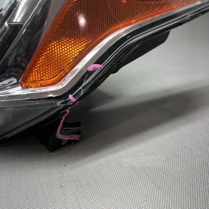 84887857 CHEVROLET TRAVERSE HEADLIGHT LEFT DRIVER 2018 2019 2020 2021 LED OEM 84887857