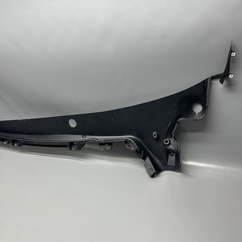 1081676-00-H TESLA MODEL 3 WINDSHIELD WIPER COWL SCREEN PANEL 2017 18 19 2020 1083984-00-D