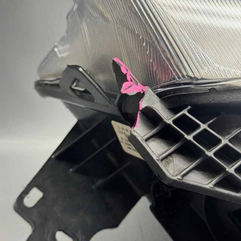 FORD ESCAPE HEADLIGHT RIGHT PASSENGER 2017 2018 2019 OEM GJ54-13W029-B