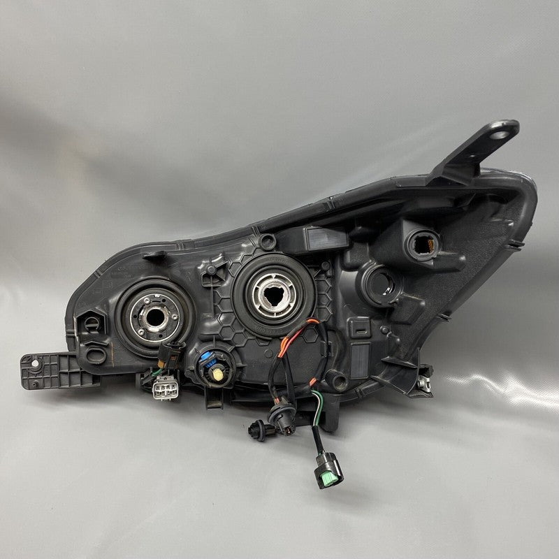 SUBARU IMPREZA HEADLIGHT RIGHT PASSENGER 2017 2018 2019 HALOGEN OEM 84
