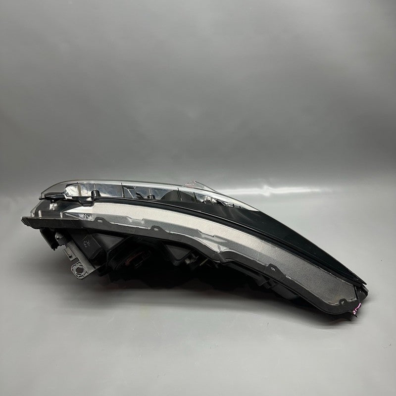 HONDA HR-V HEADLIGHT RIGHT PASSENGER 2019 2020 2021 2022 HALOGEN OEM
