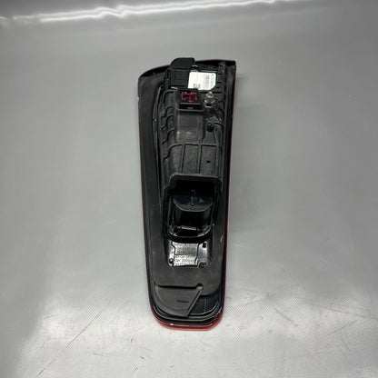 A1679067401 MERCEDES BENZ TRUNK TAIL LIGHT RIGHT PASSENGER GLS 450 2020 2021 2022 2023 2024