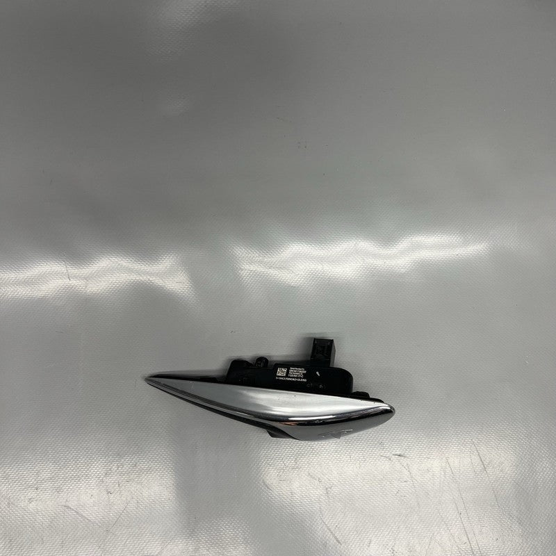 1125107-77-C TESLA MODEL 3 FENDER CAMERA MARKER RIGHT 2017 2018 2019 2020 2021 1125107-77-C