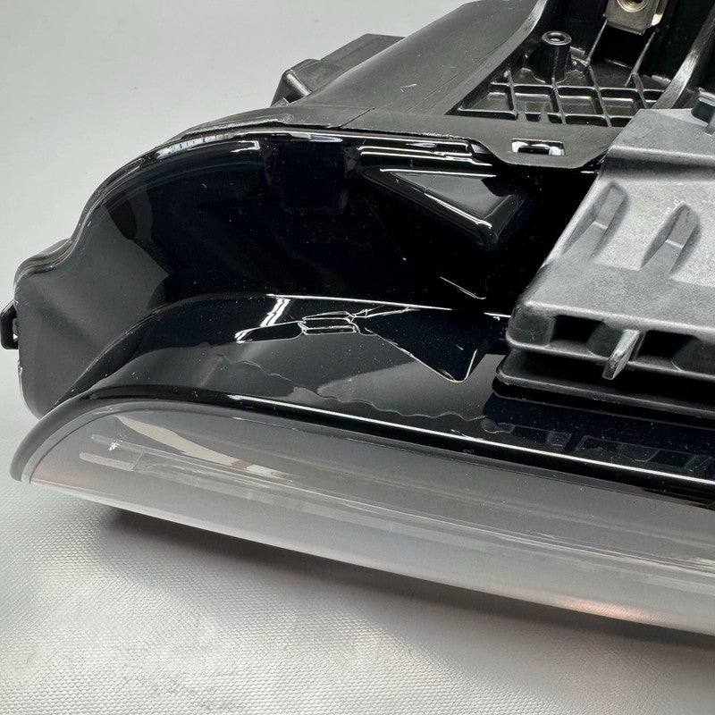 BMW X1 HEADLIGHT RIGHT PASSENGER 2020 2021 2022 LED 63115A01176 OEM