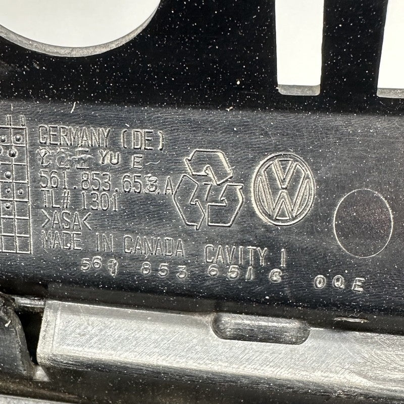 561853653A VOLKSWAGEN PASSAT GRILLE 2016 2017 2018 OEM 561853653A