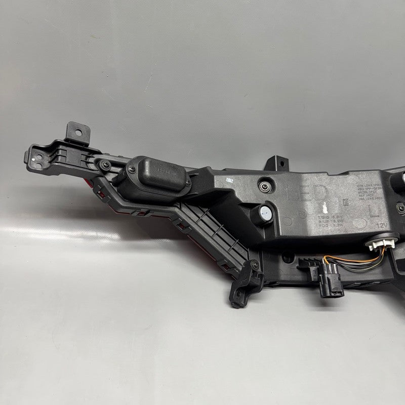 KIA NIRO BUMPER TAIL LIGHT LEFT DRIVER 2023 2024 OEM 92405-AT100