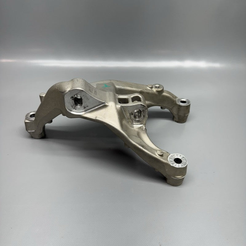 1134684-00-C TESLA MODEL X ENGINE MOUNT BRACKET LEFR FRONT 2021 2022 2023 OEM 1134684-00-C