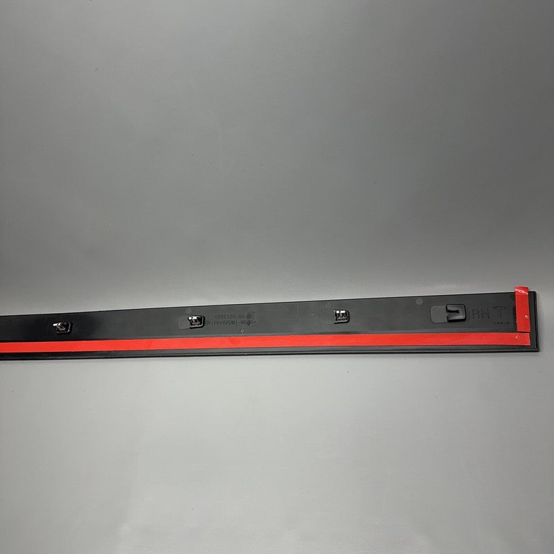 1035120-00-E TESLA MODEL X DOOR MOLDING TRIM RIGHT 2016 2017 2018 2019 2020 OEM 1035120-00-E