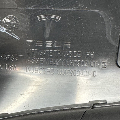 1037903-00-D TESLA MODEL X TAILGATE TRIM COVER RIGHT 2016 17 2018 19 20 2021 OEM 1037903-00-D