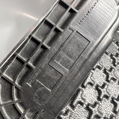 1487751-00-D TESLA MODEL Y TRUNK STORAGE TUB COMPARTMENT REAR 2020 21 22 2023 1487751-00-D