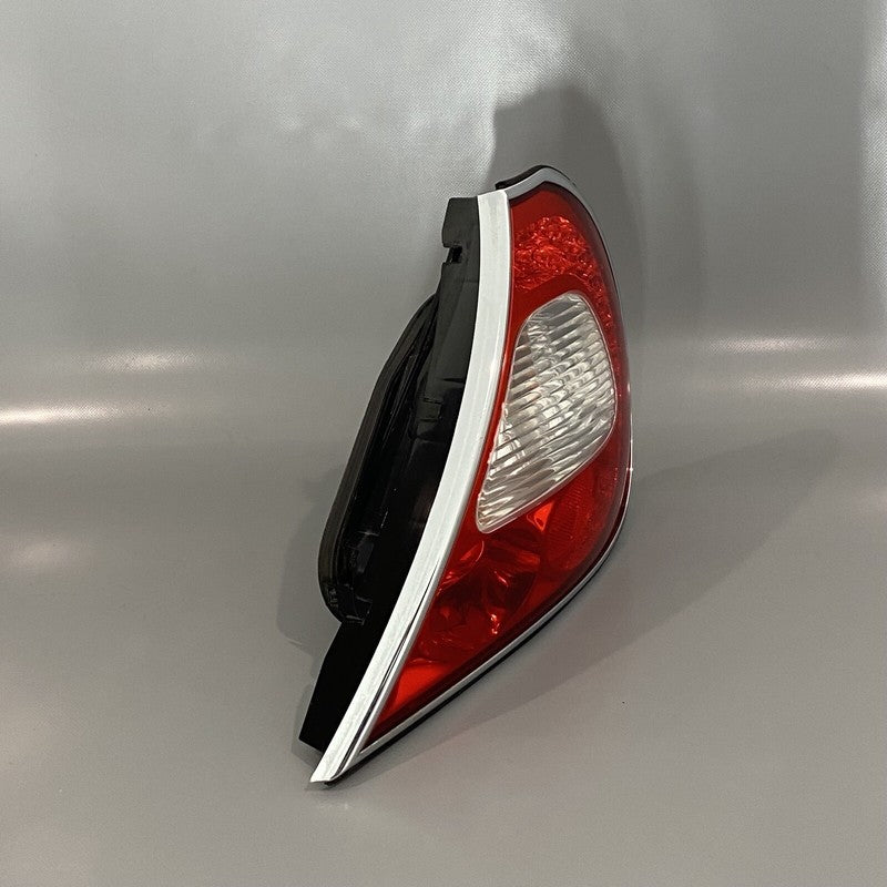 XJ8 JAGUAR XJ8 XJR TAIL LIGHT RIGHT PASENGER 2004 2005 2006 2007 2008 OEM