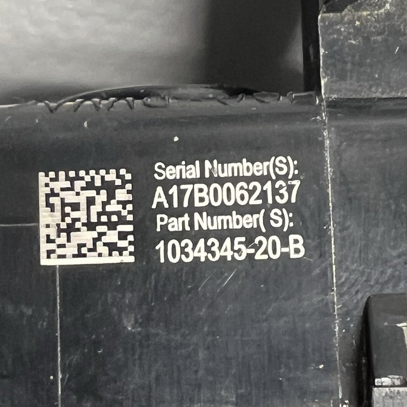 1034345-20-B TESLA MODEL X FENDER CAMERA MARKER RIGHT 2016 2017 2018 2019 2020 1034345-20-B