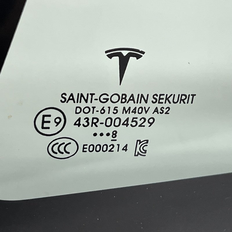 43R-004529 TESLA MODEL 3 QUARTER GLASS RIGHT REAR 2017 2018 2019 2020 OEM 43R-004529