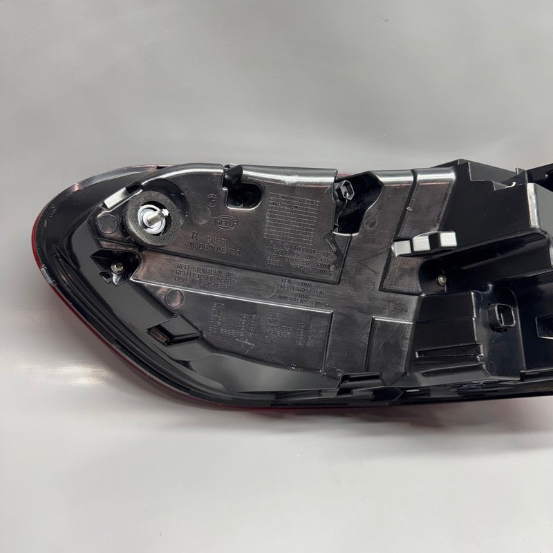 BMW X5 TAIL LIGHT RIGHT PASSENGER X5M 2019 2020 2021 2022 2023 OEM 374