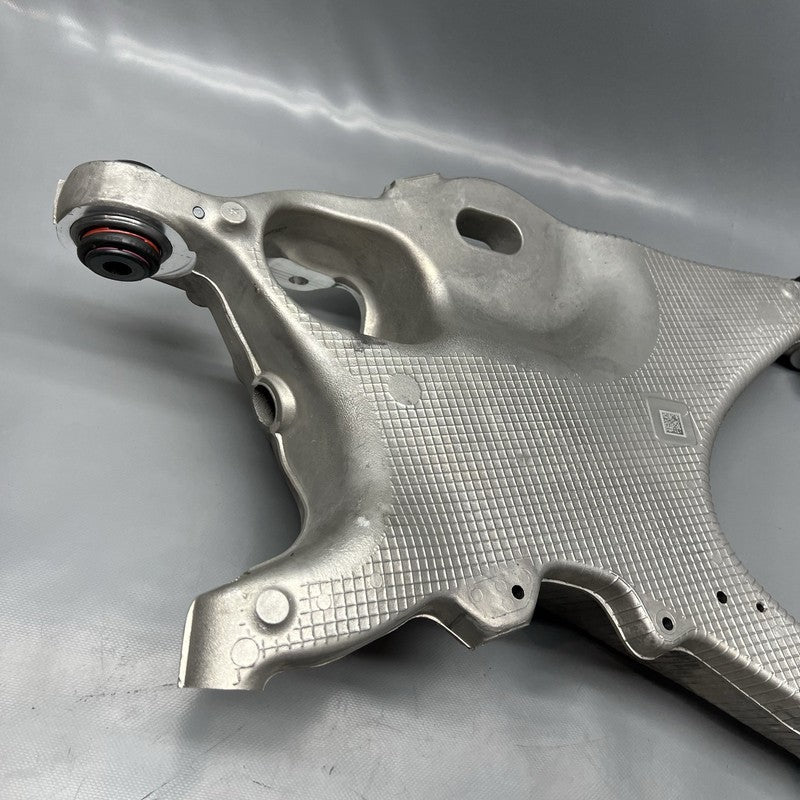 32395068 VOLVO XC90 CONTOL ARM RIGHT REAR LOWER 2017 2018 2019 2020 2021 2022 2023 2024