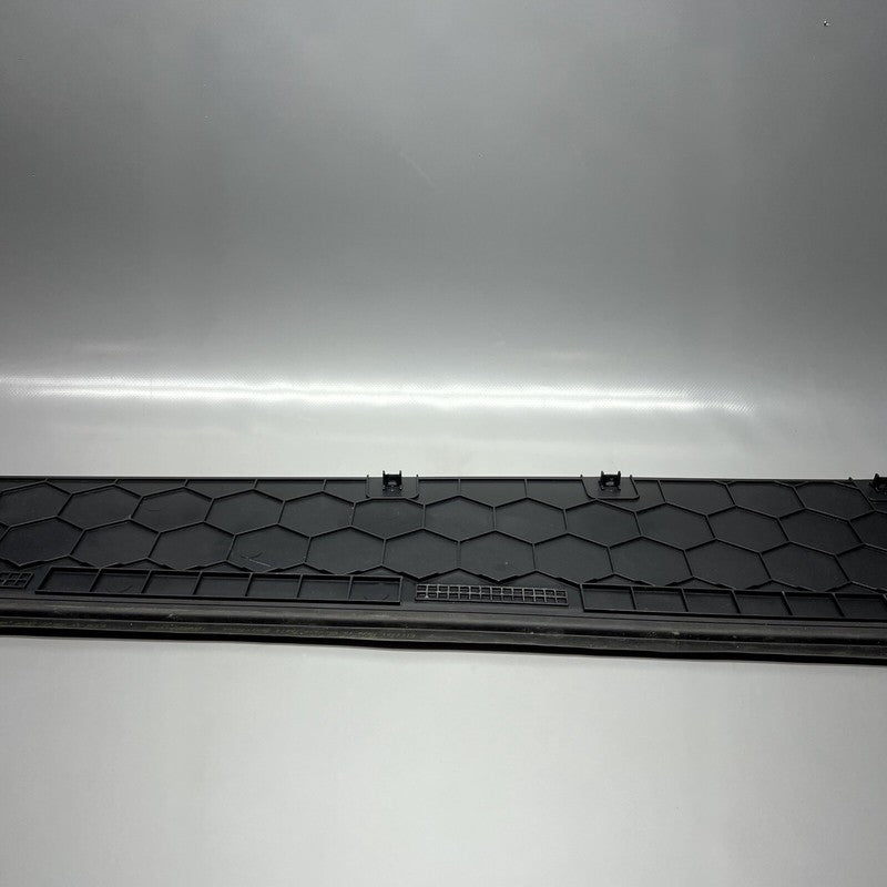 1741538-00-C TESLA CYBERTRUCK BEDSIDE SAIL APPLIQUE LEFT 2023 2024 OEM 1741538-00-C