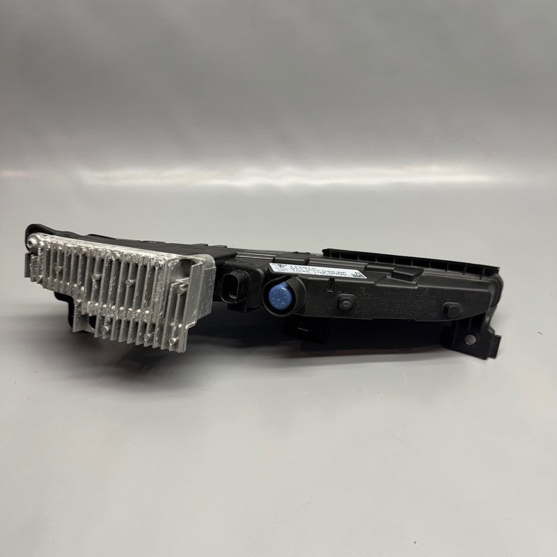 PORSCHE PANAMERA FOG LIGHT RIGHT PASSENGER 2017 2018 2019 2020 OEM 971