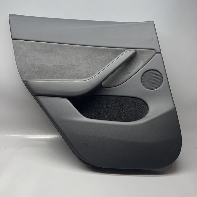2000296-00-B TESLA MODEL Y DOOR PANEL LEFT REAR 2020 2021 2022 2023 OEM 2000296-00-B