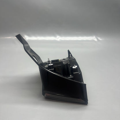 1502086-00-D TESLA MODEL Y  TAIL LIGHT LEFT DRIVER 2020 2021 2022 2023 LED 4 PIN 1502086-00-D