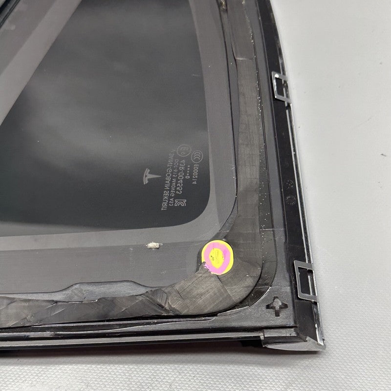 1034906-80-F TESLA MODEL X QUARTER GLASS RIGHT REAR 2016 17 18 19 2020 OEM 1034906-80-F