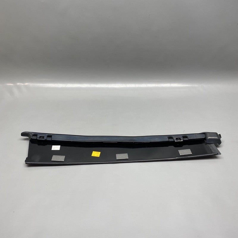 A1646903887 MERCEDES BENZ GL450 EXTERIOR DOOR MOULDING TRIM RIGHT REAR 2007 08 09 10 11 12 