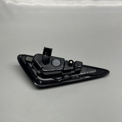 1495865-20-C TESLA MODEL 3 Y FENDER CAMERA MARKER RIGHT 2017 18 19 20 21 2022 1495865-20-C