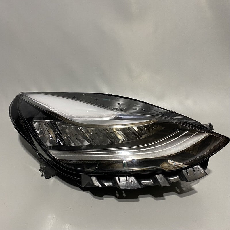 1077372-00-L TESLA MODEL 3 HEADLIGHT RIGHT PASSENGER LED 1077372-00-L 2017 2018 2019 2020 OEM